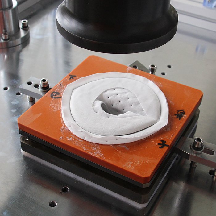 超聲波焊切成型機(jī)HD-0516 超聲波焊切成型機(jī)HD-0516